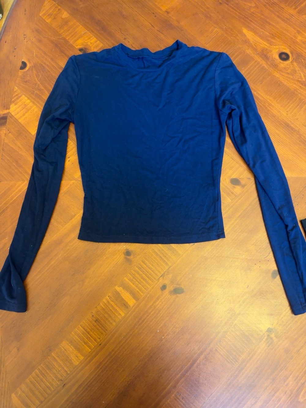 Source Unknown Navy Long Sleeve Crewneck Top